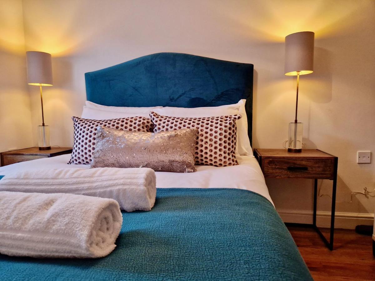 Stylish Luxury Serviced Apartment Next To City Centre With Free Parking - Contractors & Relocators Coventry Eksteriør bilde
